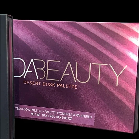 HUDA Desert Dusk Palette - Picture 16 of 16